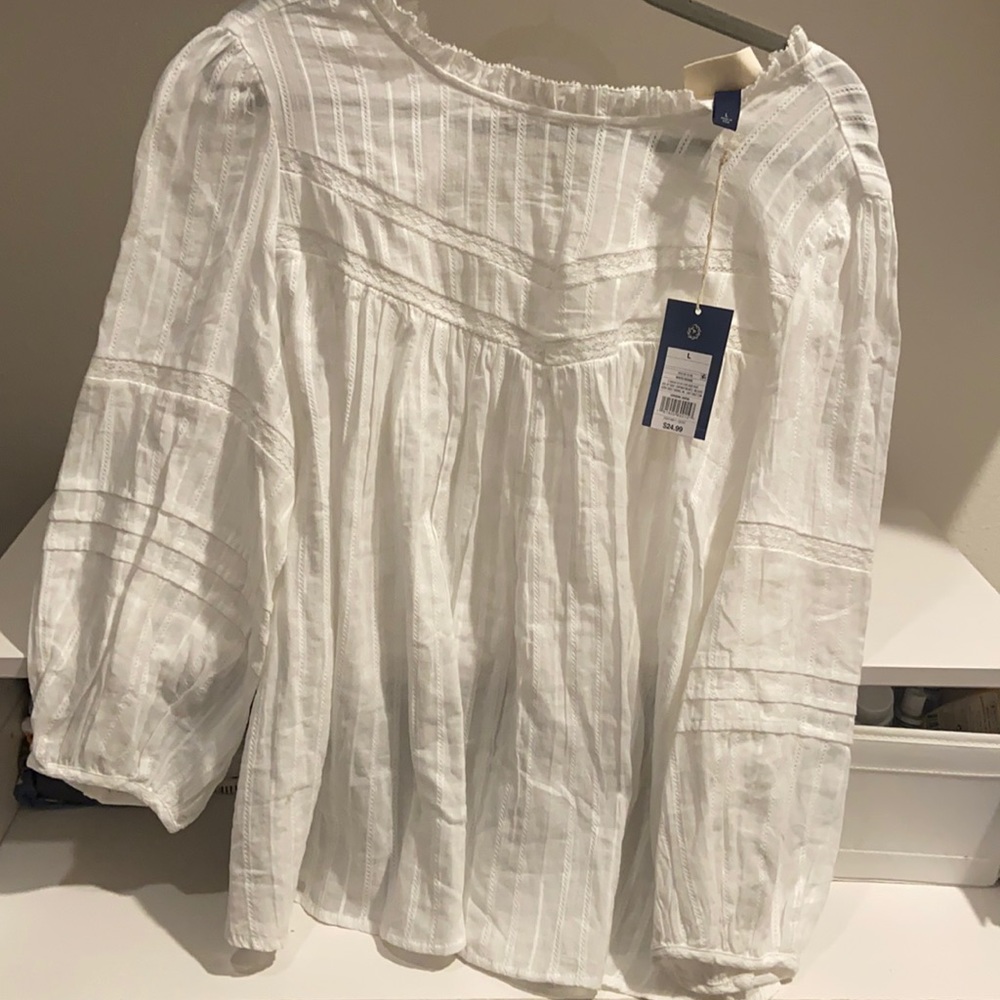 Universal Thread. Target. White sleeve lace detail long sleeve. New with tags